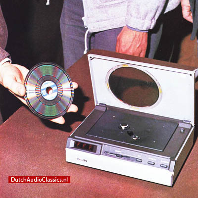 Philips Pinkeltje, the first cdplayer prototype which was shown in March 1979 by Joop Sinjou