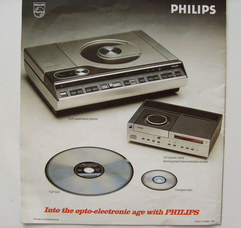 Photos of the Philips VLP and demonstration prototype cdplayer model.