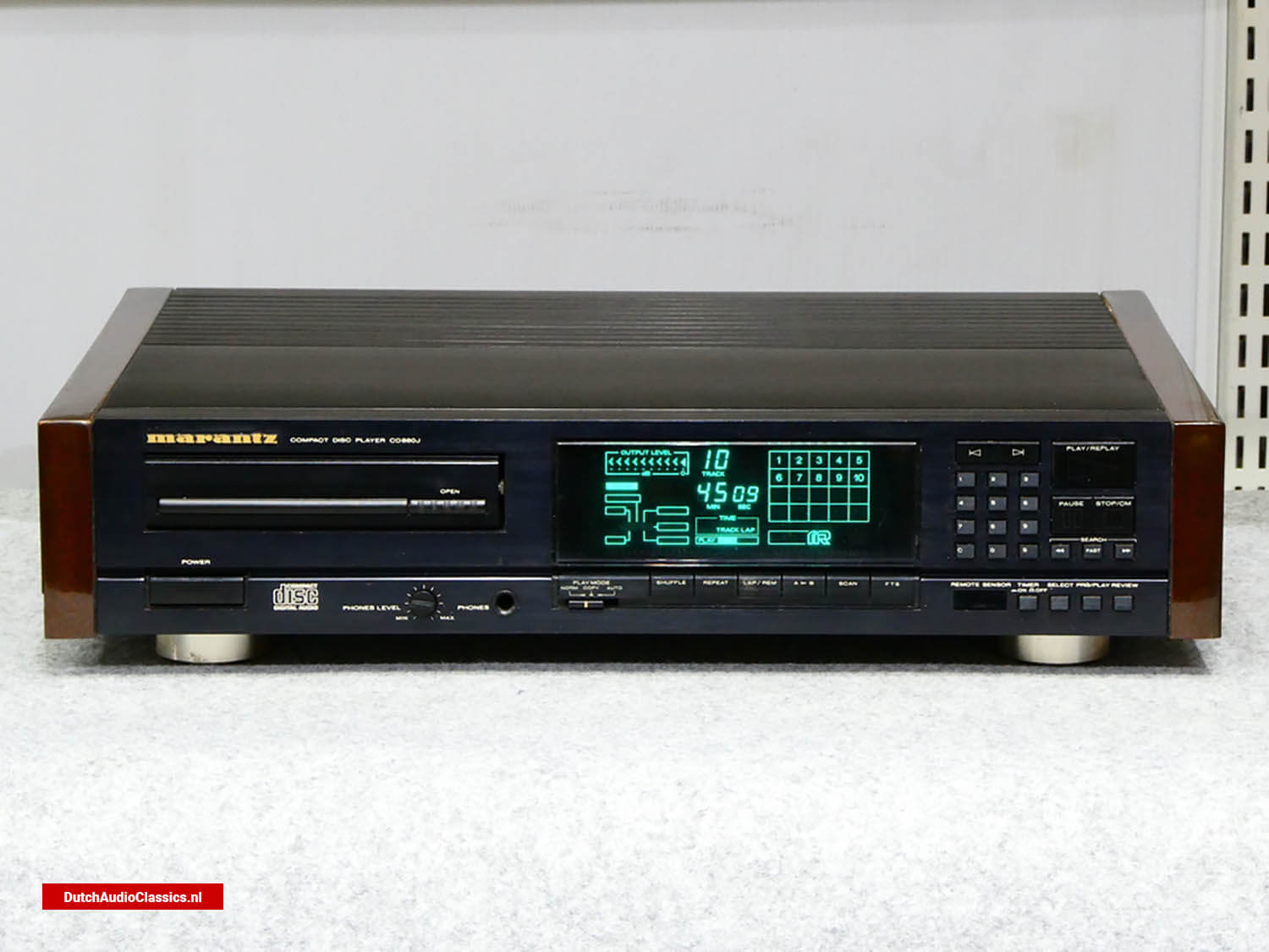 Marantz CD880J cdplayer - Philips TDA1541A - Philips CDM1mkII -  DutchAudioClassics.nl