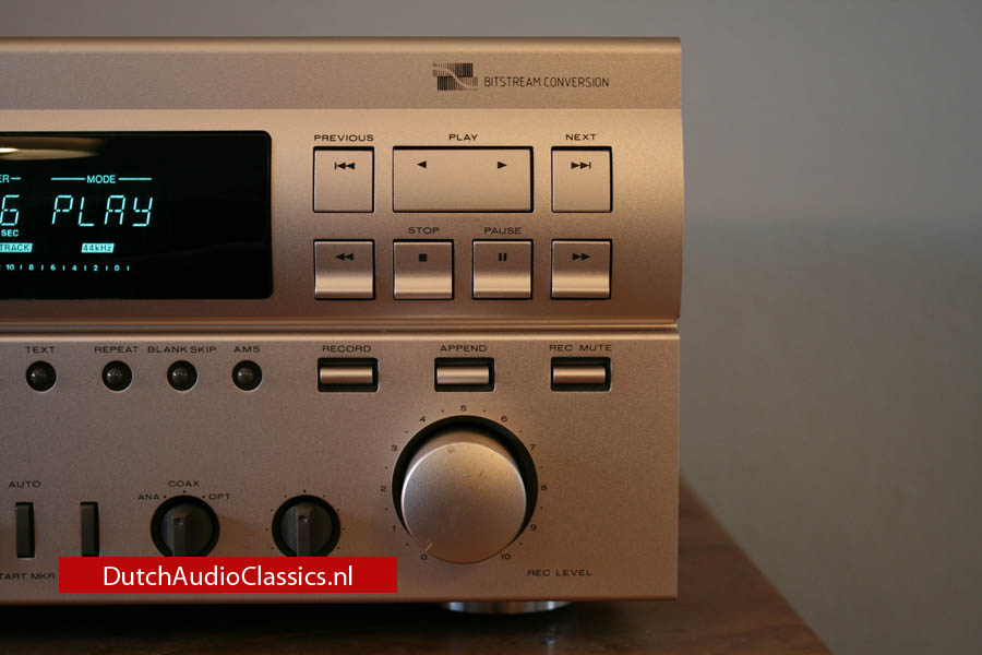 Marantz DD92 DCC recorder TDA1547