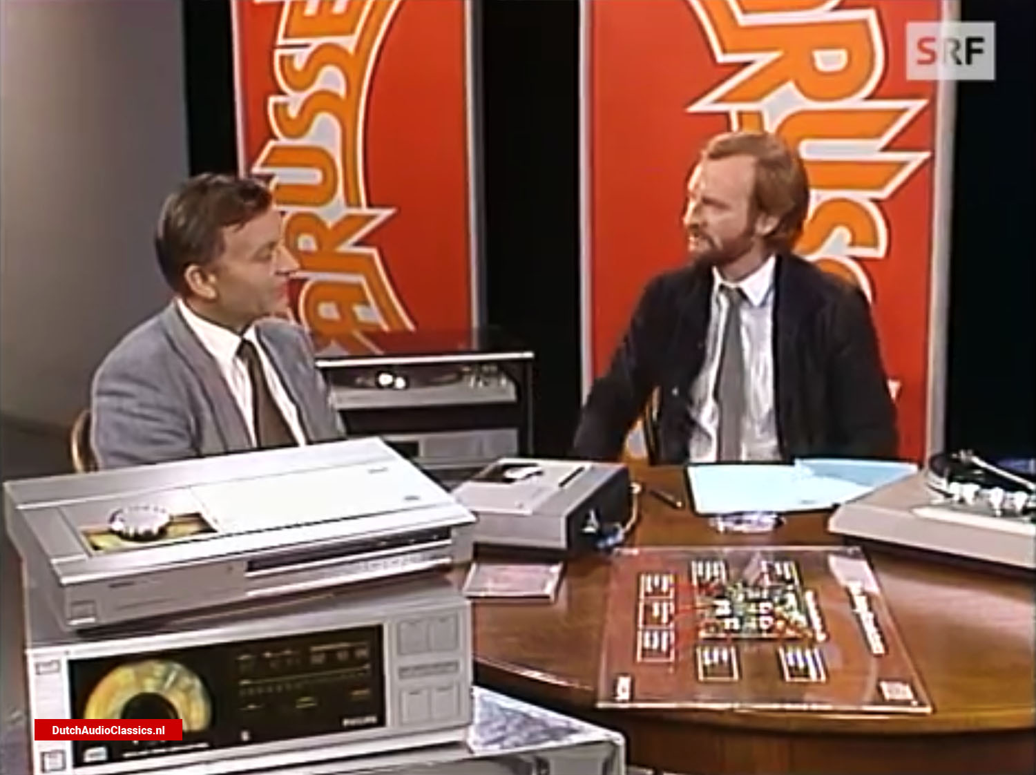 Philips F8421 compact disc player 1982