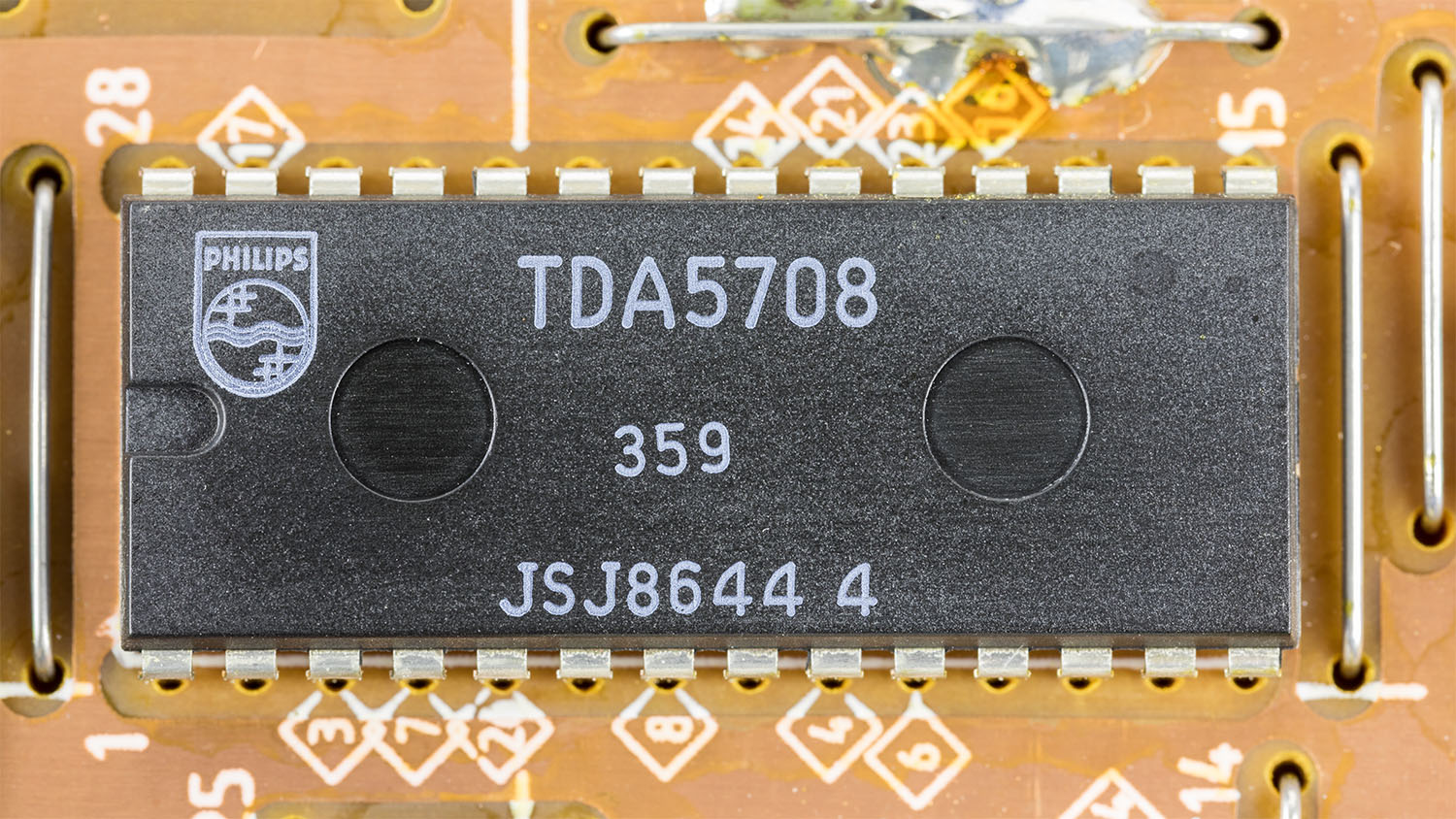 Philips TDA5708: bipolar photodiode signal processor